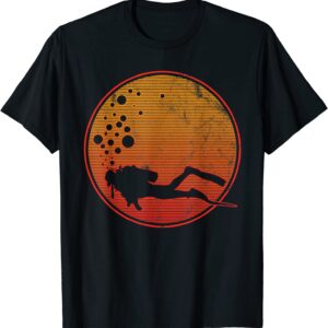 Scuba Diving - Vintage Retro Scuba Diver Gift T-Shirt